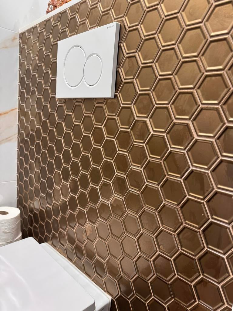 Bronze zeshoek tegeltjes - badkamer en wc, Gebruikt, Minder dan 5 m², Wandtegels, Keramiek