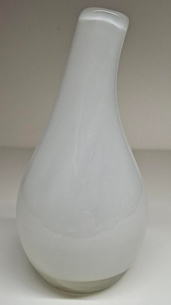 Fidrio vaasje., Overige kleuren, Ophalen of Verzenden, Minder dan 50 cm, Glas