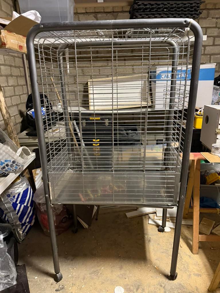 Vogel kooi, papegaai kooi, parkiet kooi ,strong kooi, Dieren en Toebehoren, Ophalen, Gebruikt, Metaal, Vogelkooi