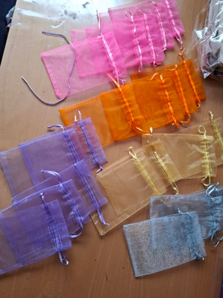 Organza zakjes in diverse kleuren - 10x12 cm, Ophalen of Verzenden, Nieuw, Materiaal