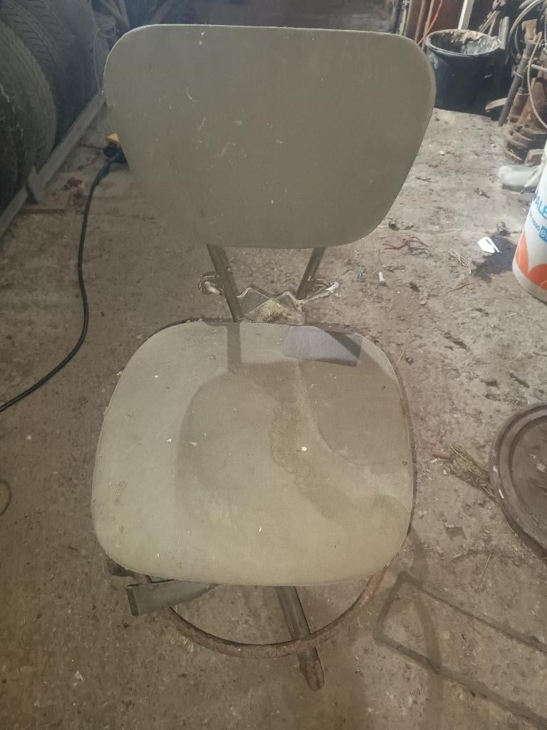 radio operator stoel, Verzamelen, Militaria | Algemeen, Ophalen, Landmacht, Duitsland, Overige typen