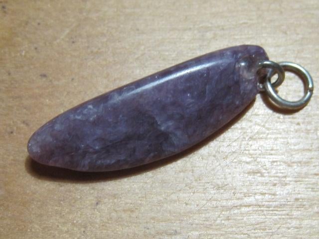 h. 2x aparte edelsteenhanger CHAROIET (4), Overige voorstellingen, Verzenden, Paars, Nieuw