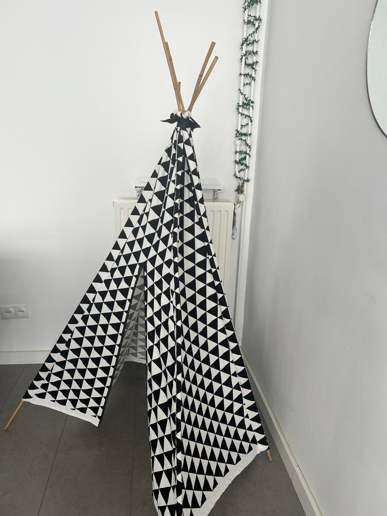 Silly en Zo speeltent / tent, Ophalen, Gebruikt