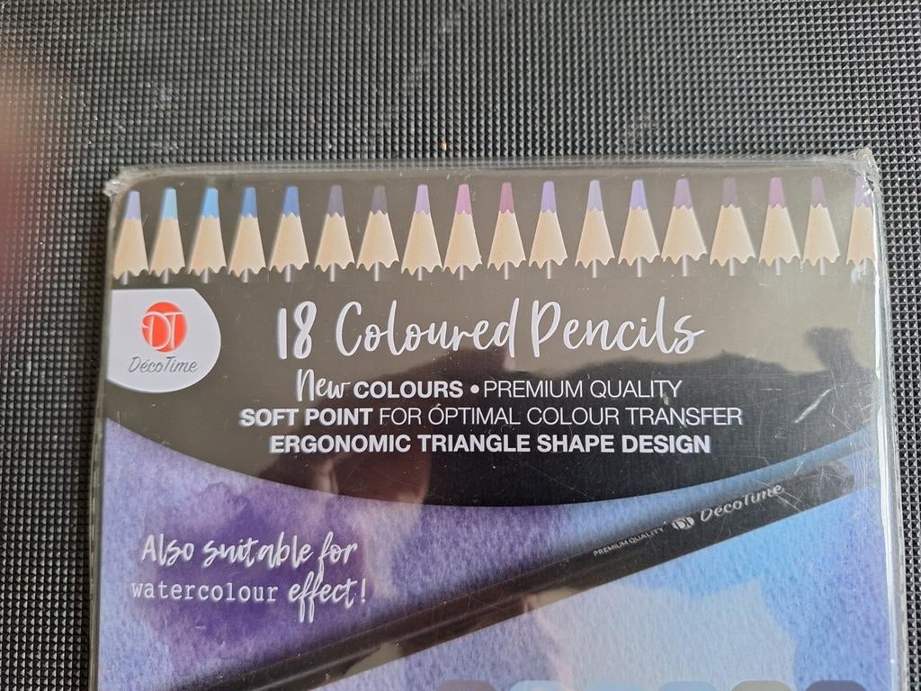 Blik met 18 blauw naar paars potloden, Onbekend, Nieuw, Ophalen of Verzenden, Potlood of Stift