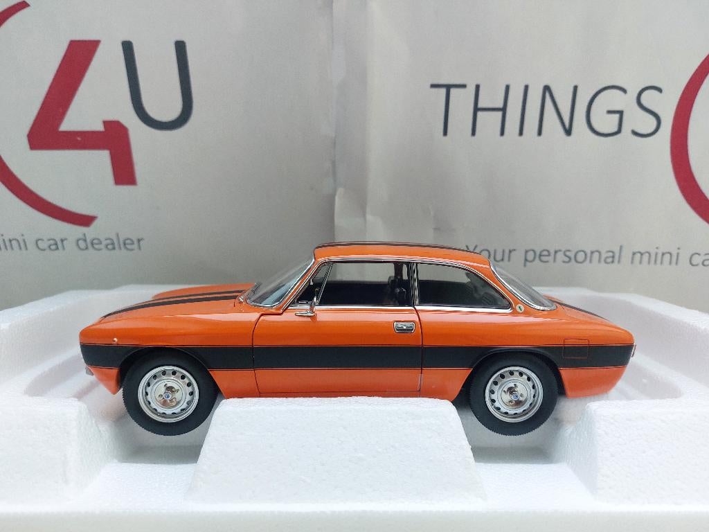 Norev 1:18 Alfa Romeo 2000 GTV 1973 oranje/zwart nieuw, Ophalen of Verzenden, Nieuw, Auto, Norev