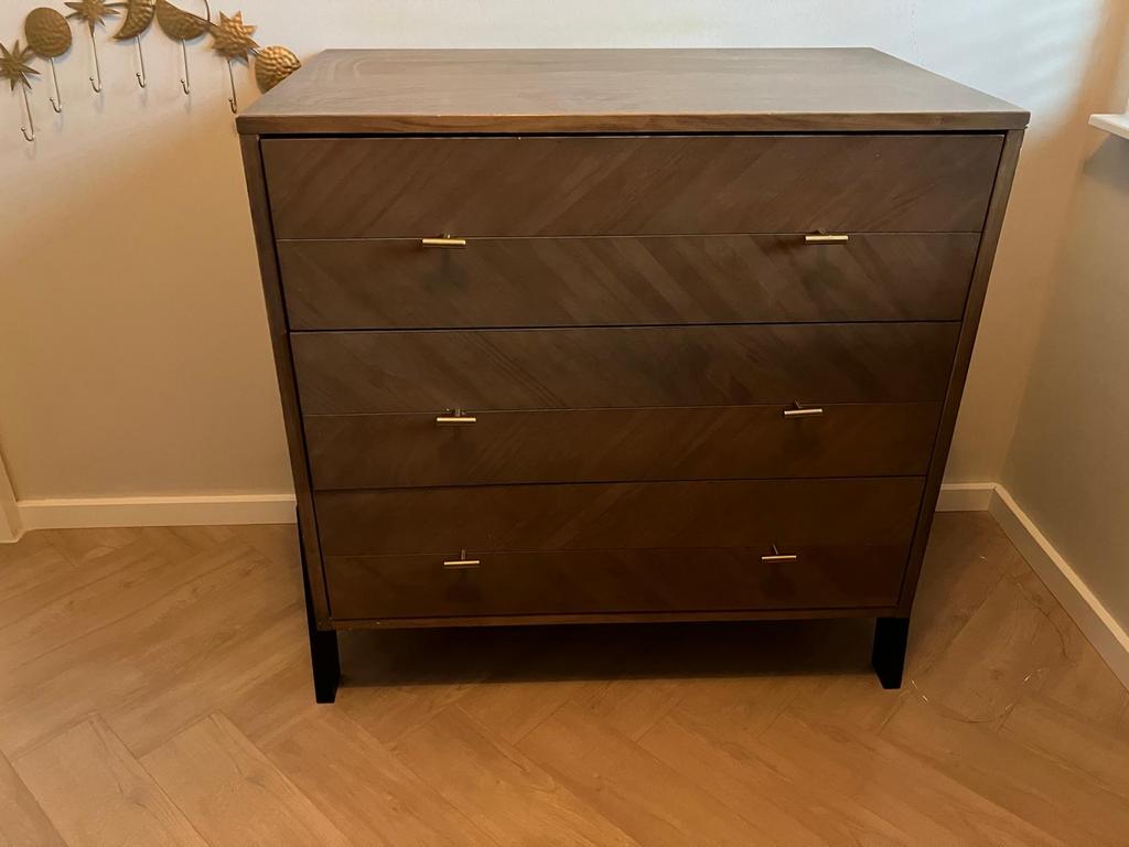 Commode met visgraatmotief en gouden handvaten, Gebruikt, 50 tot 70 cm, Ophalen of Verzenden, 75 tot 100 cm