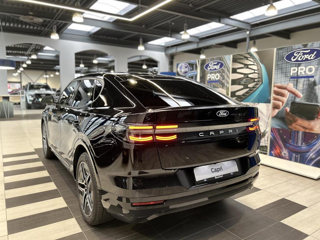 Ford Capri Ext Range RWD 77 kWh PREMIUM | Driver Ass. Pack |, Zwart, 1000 kg, 627 km, 750 kg