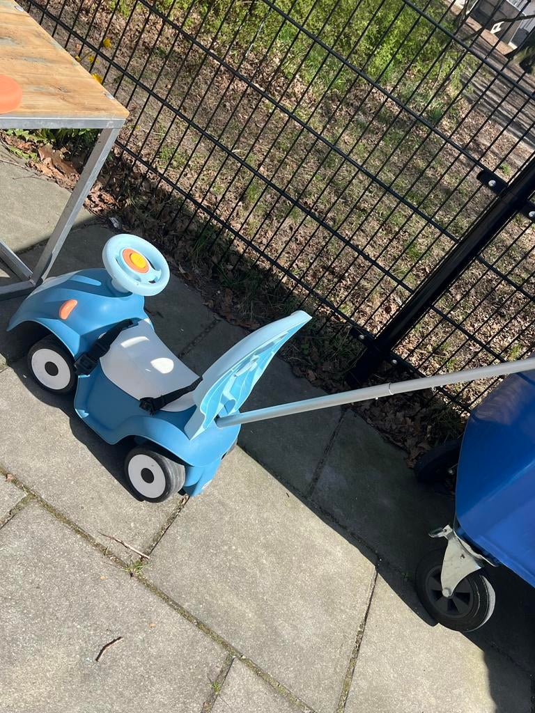 Smoby loopauto met duwstang - Zo goed als nieuw, Ophalen, Zo goed als nieuw, Loopvoertuig