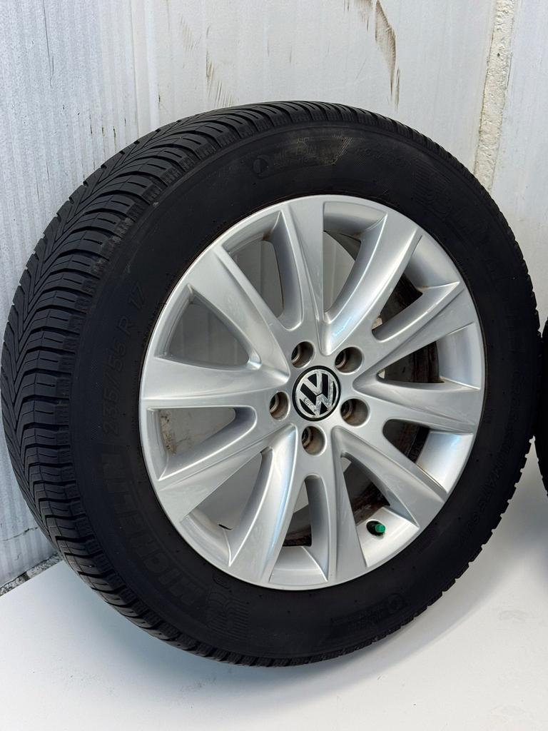 Org.235/55R17 VW Tiguan/VW Transporter T4 Caddy 5x112, Auto-onderdelen, Banden en Velgen, Gebruikt, 17 inch, Ophalen of Verzenden