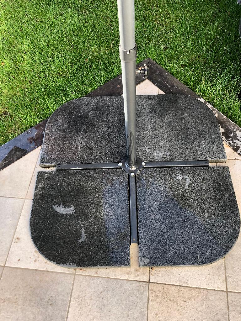 Parasolvoet / tegels 4x, Ophalen, Gebruikt, Verstelbaar, 1 tot 2 meter