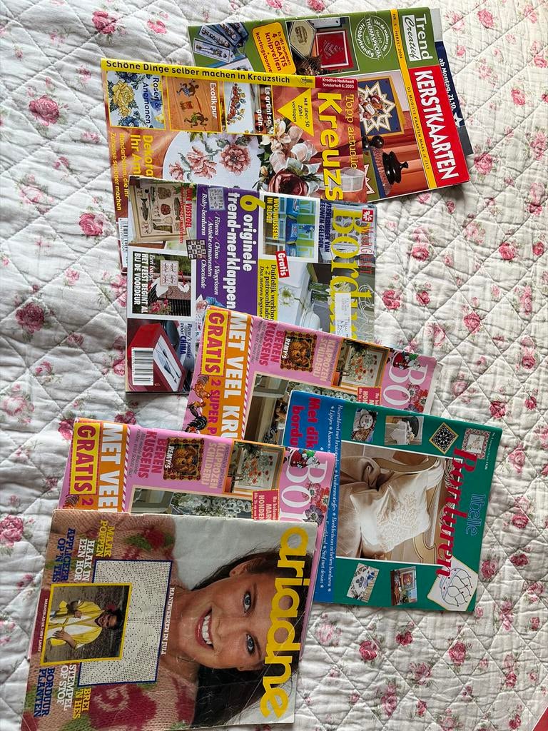 7 borduur- en knutselbladen: Ariadne, Trend Creatief, etc., Ophalen of Verzenden, Gebruikt, Handborduren, Patroon