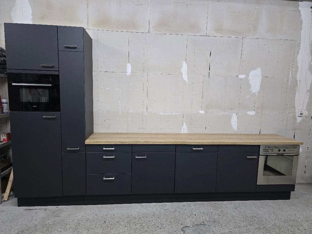 Te koop een gewarpte keuken zwart, Ophalen, Gebruikt, Zwart, Hout