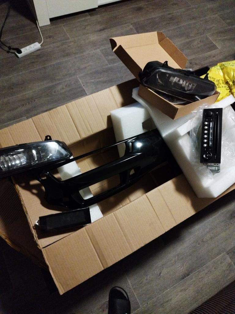 Mistlampen en radio voor Peugeot 207, Ophalen of Verzenden, Gebruikt, Peugeot