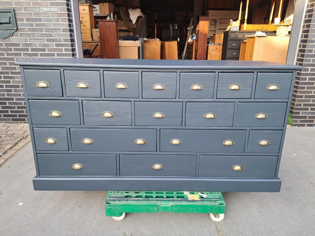 Refurbished grijze grenen ladekast 19 lades, Huis en Inrichting, Kasten | Ladekasten, Ophalen, RoDeKo Volendam, R.kooij65@gmail.com