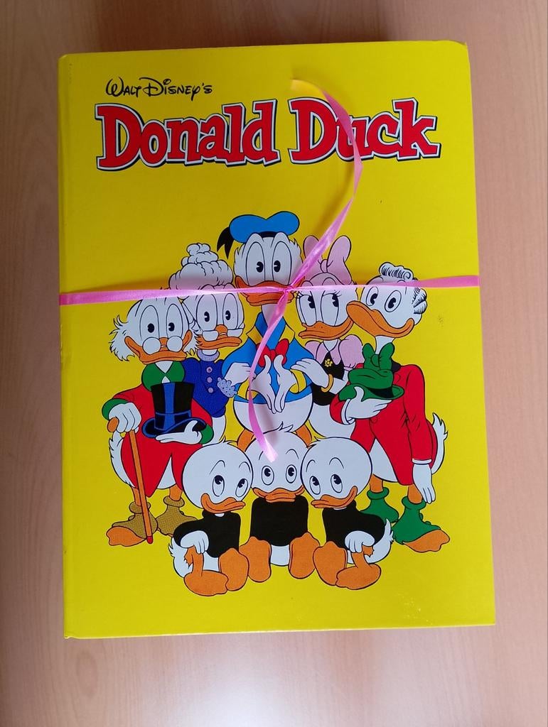 Donald Duck verzamel map jaartal 1992, Meerdere stripboeken, Ophalen, Gelezen