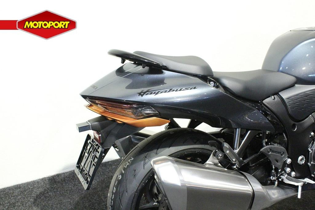Suzuki GSX 1300 R HAYABUSA - foto 2