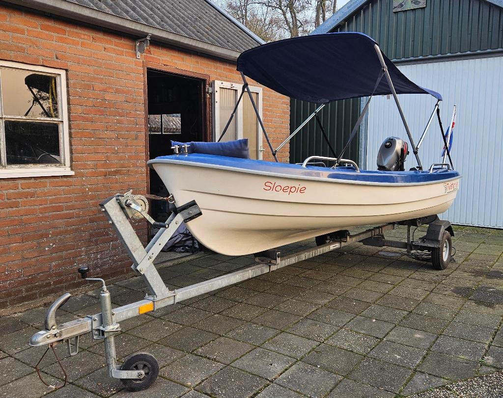 Boot Sloep 4-Takt 4 Pk Incl. Kalf Trailer, Ophalen, Gebruikt
