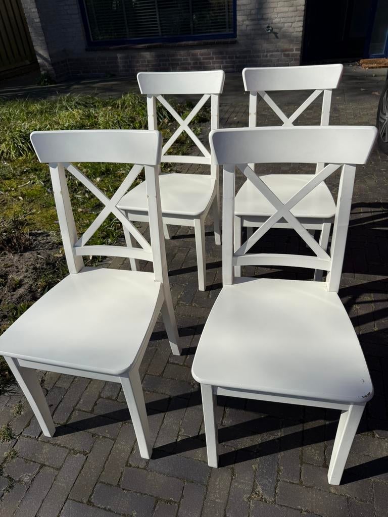4 witte Ingolf stoelen van Ikea, Huis en Inrichting, Ophalen, Gebruikt, Wit, Landelijk