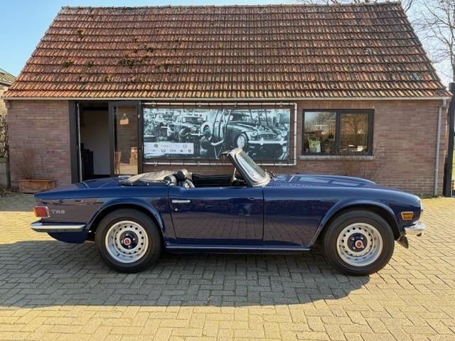 Triumph TR6 Royal Blue, 1975, 2500 cc, Zwart, Cabriolet, Blauw