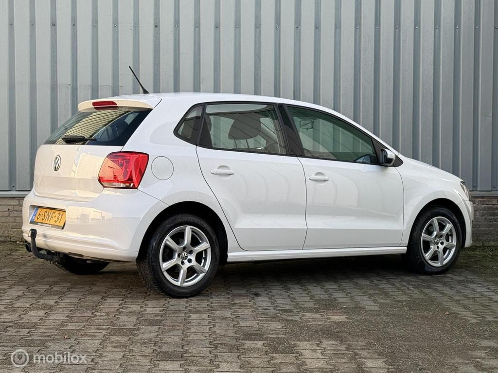 Volkswagen Polo 1.2 TSI BlueMotion | PDC | LMV | 5-Deurs, Voorwielaandrijving, Stof, 40 €/maand, Zwart