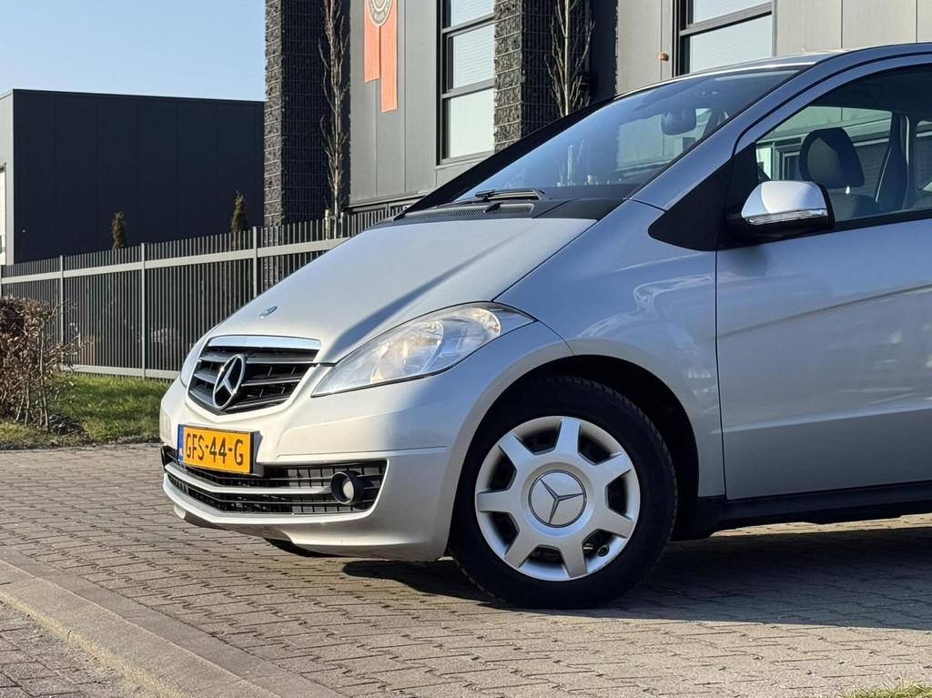 Mercedes A-klasse 160 Avantgarde | Cruise | Stoelverwarming, Stof, Zwart, 14 km/l, 1000 kg