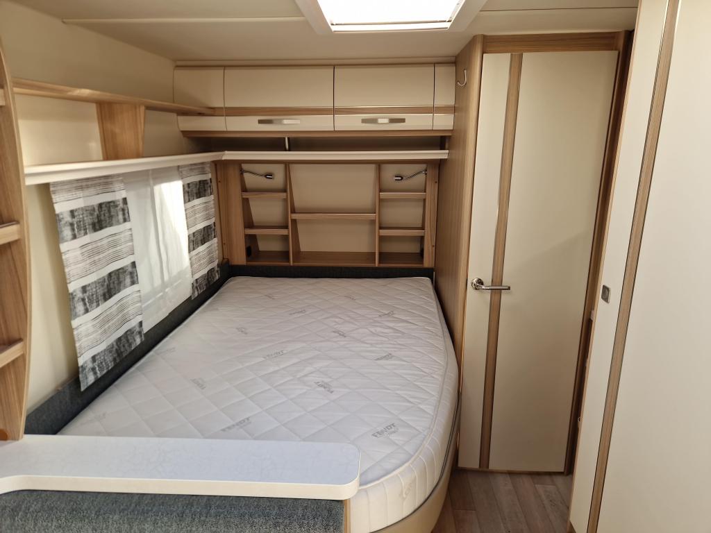 Fendt Bianco 390 FH Mover/Voortent/Fietsdr, Schokbreker, Bedrijf, Treinzit, Tot en met 3