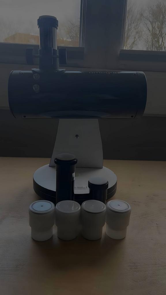 Titel: Omegon telescoop / sterrenkijker met accessoires, Met statief, Zo goed als nieuw, Minder dan 80 mm, Spiegeltelescoop (reflector)