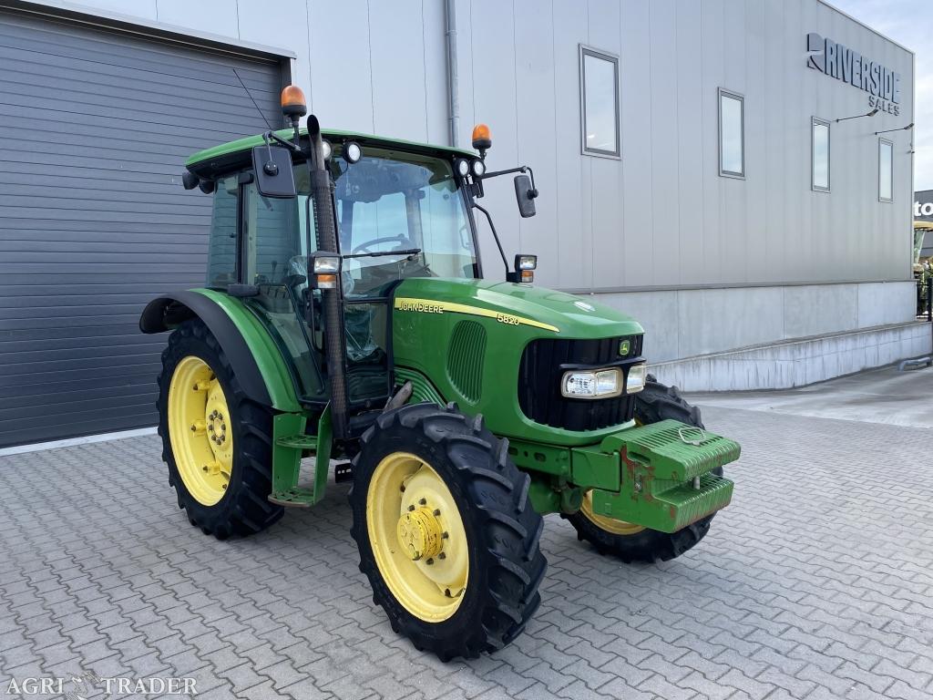John Deere 5820 tractor, Zakelijke goederen, Agrarisch | Tractoren, 5000 tot 7500, John Deere, 80 tot 120 Pk, Gebruikt, Ophalen of Verzenden