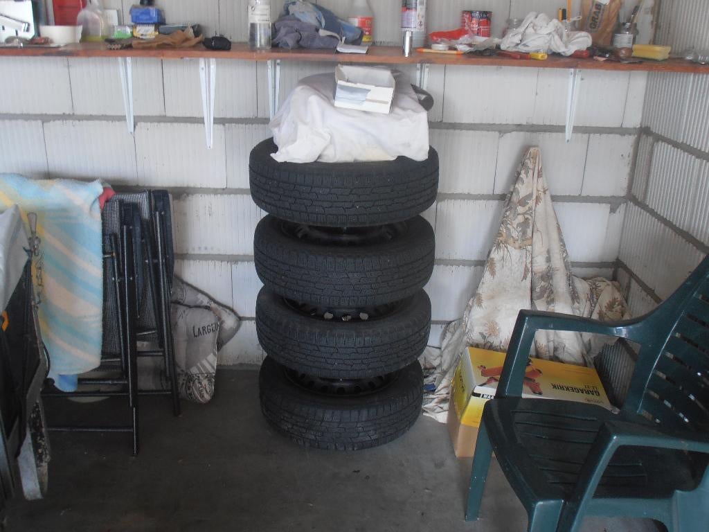 Te-Koop 4 winterbanden op velg, Auto-onderdelen, Banden en Velgen, Ophalen, Gebruikt, 15 inch, Banden en Velgen