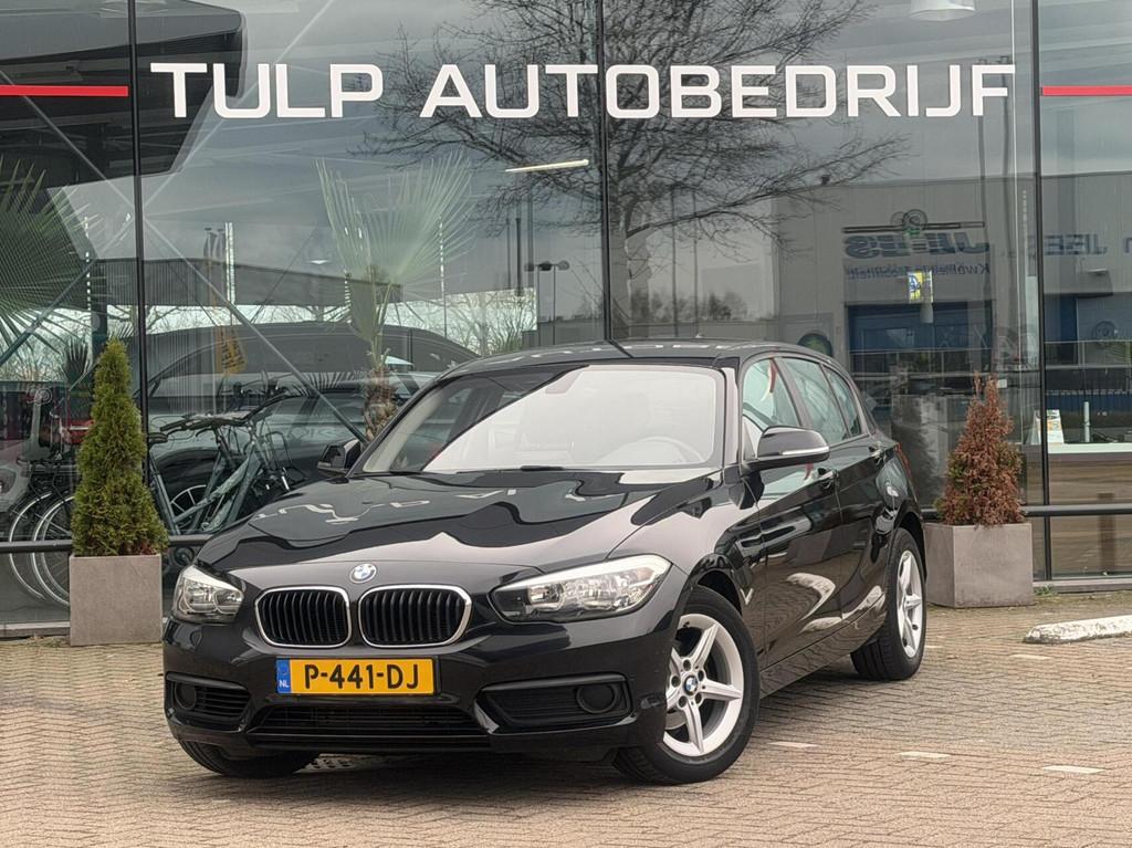 BMW 1-serie 116i Corporate Lease Executive Airco Cruise NAV, Lichtsensor, 4 stoelen, Zwart, 3 cilinders