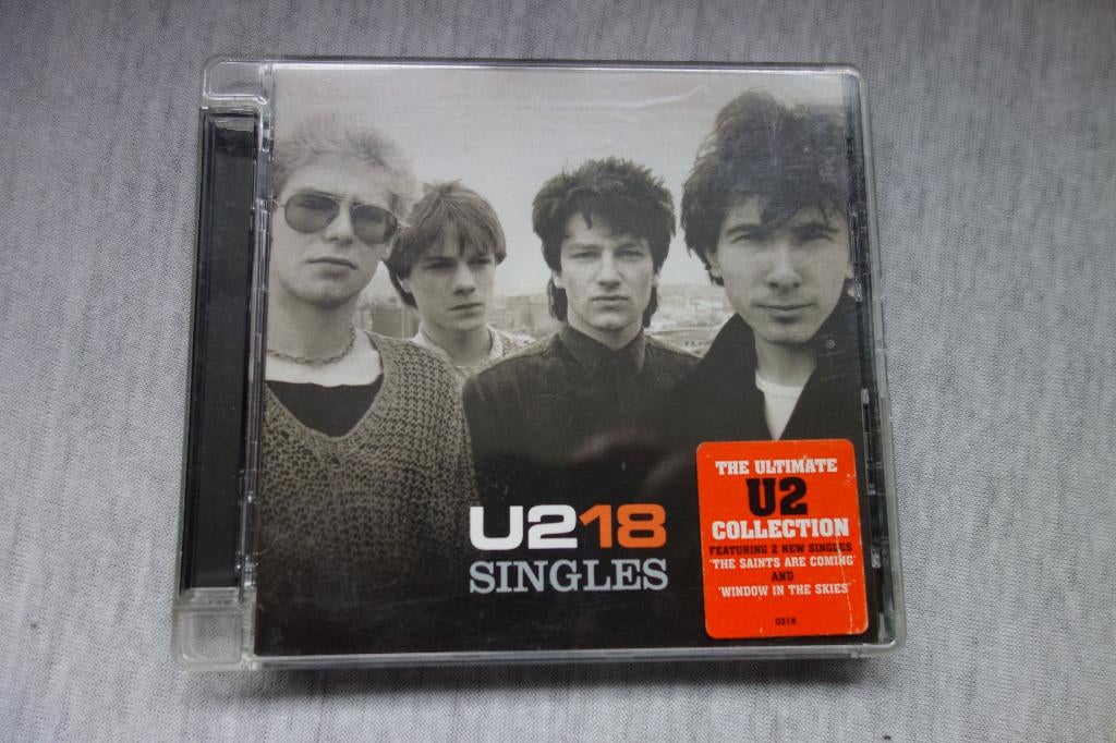 CD U2 18 singles, Ophalen of Verzenden, Zo goed als nieuw, Poprock
