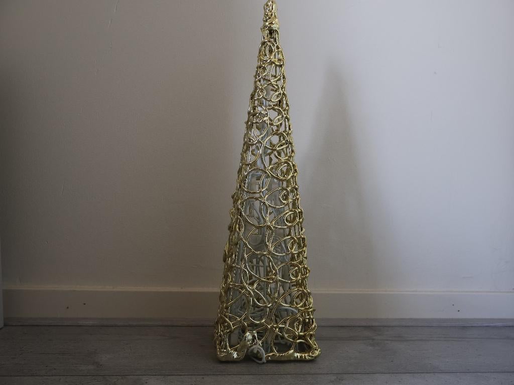 Piramide met verlichting, Ophalen, Nieuw