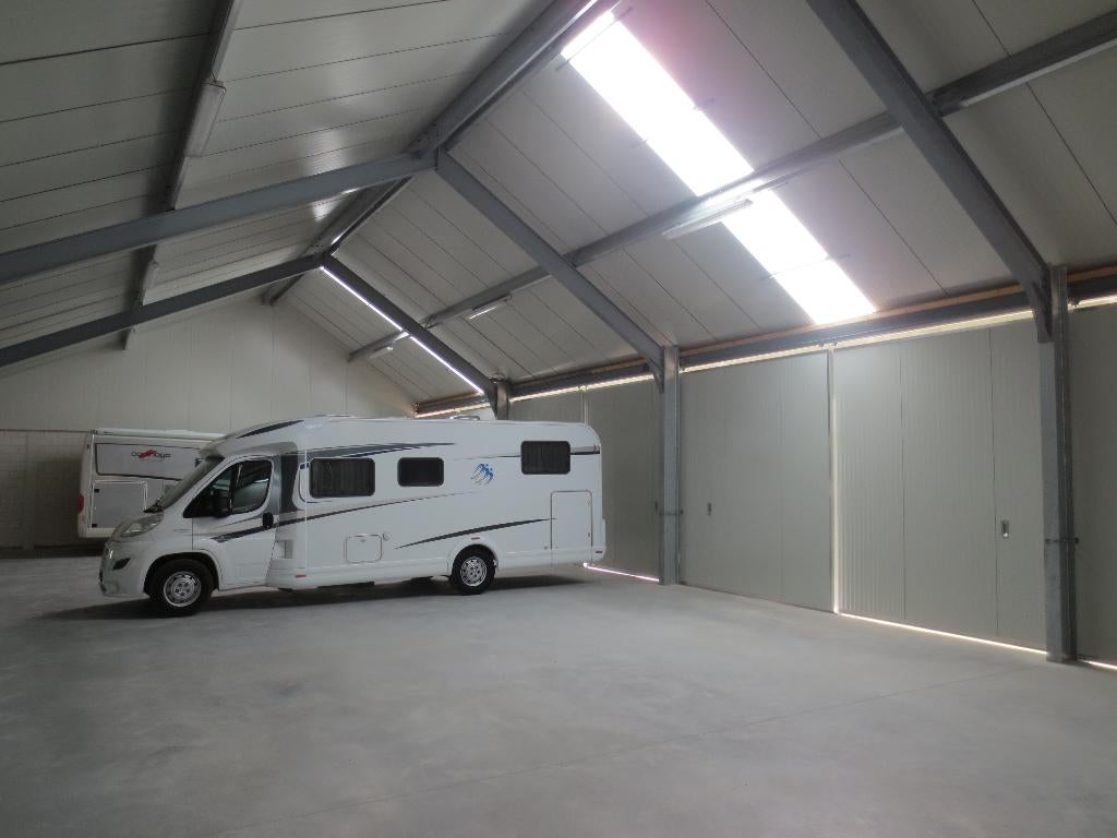 Luxe privé camperstalling, Ophalen of Verzenden, Zo goed als nieuw