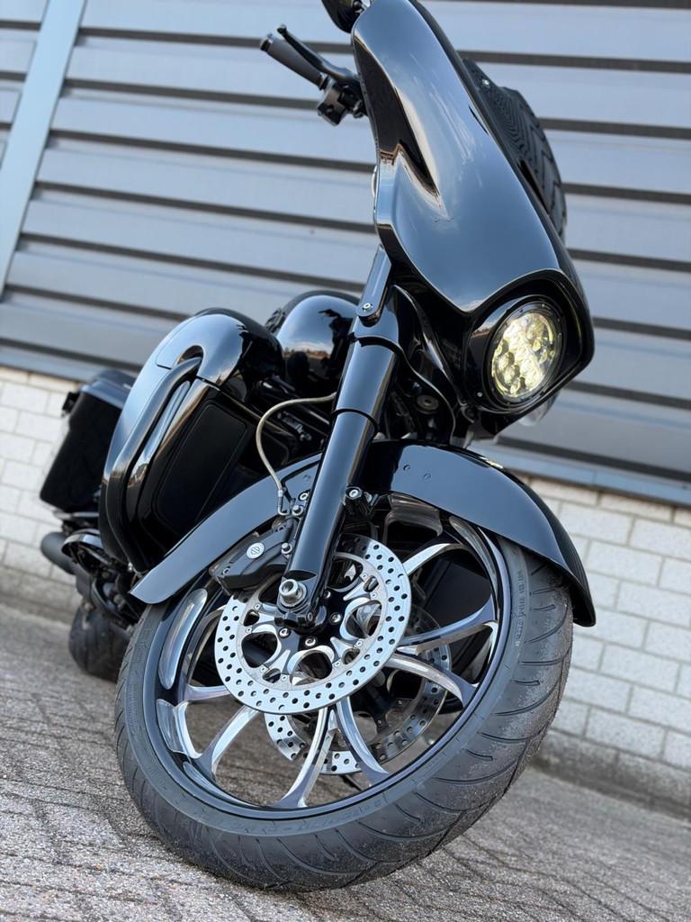 Harley Davidson FLHX Street Glide 103 black EDITION rockford - foto 3