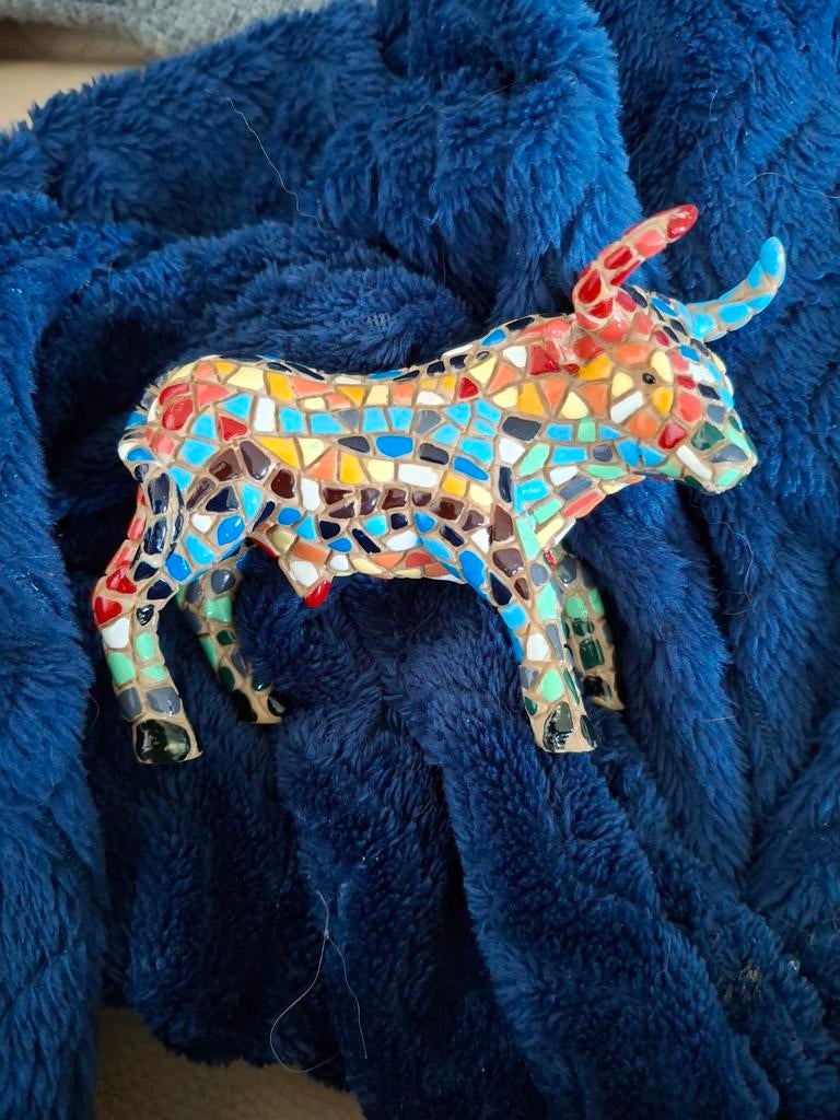 Vintage Mozaïek Stier Beeldje - Verzamelitem 7x11 cm, Verzamelen, Beelden en Beeldjes, Ophalen of Verzenden, Gebruikt, Dier