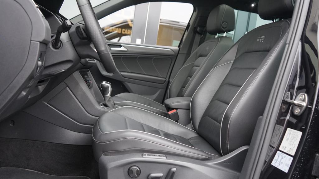 Volkswagen Tiguan 1.5 TSI R-Line AUTOMAAT-CAMERA-IQ LIGHT-KE, 1441 kg, 15 km/l, Zwart, 4 cilinders