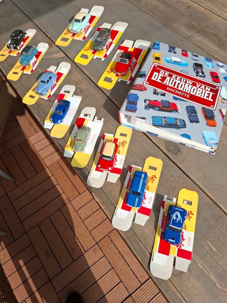 Solido Schaalmodellen Auto's en Vrachtwagens - Complete Set, Hobby en Vrije tijd, Modelauto's | 1:43, Ophalen of Verzenden, Gebruikt