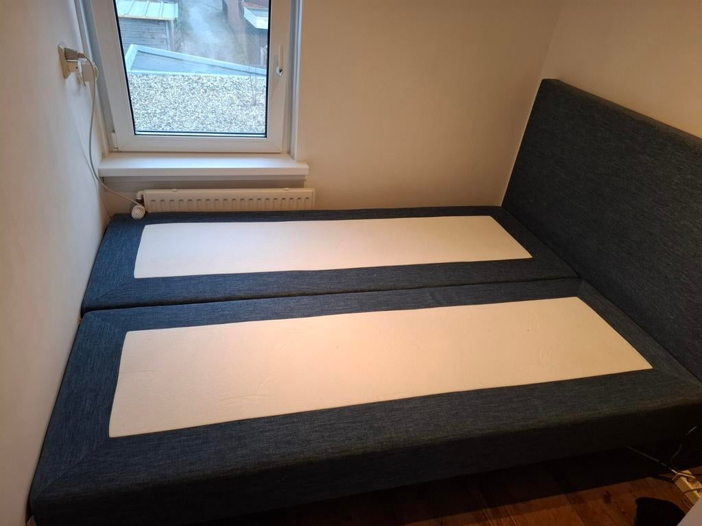 Fijne boxspring! Compleet met matras en een topper, Huis en Inrichting, Slaapkamer | Boxsprings, Ophalen, Gebruikt, Blauw, Tweepersoons