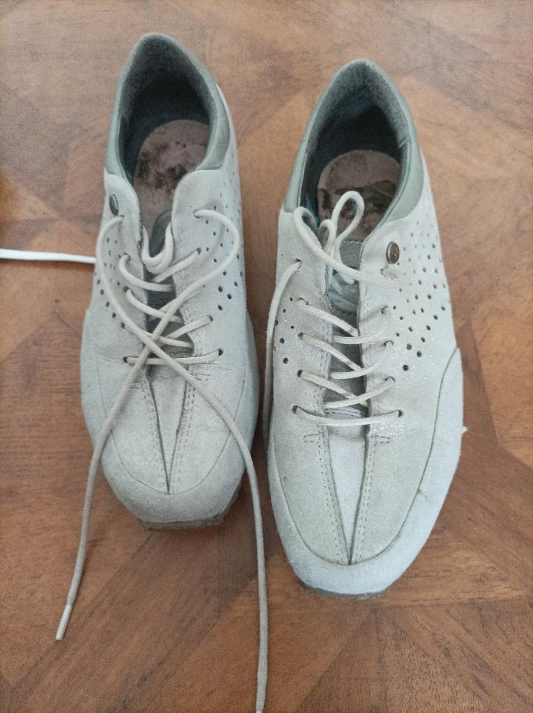 Wolky grijs metallic Elland leren sneakers maat 37, Wolky, Ophalen of Verzenden, Grijs, Sneakers of Gympen