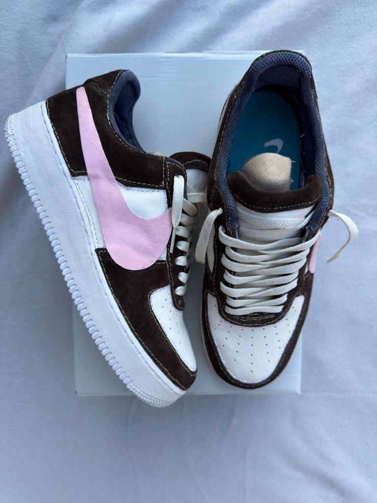 Custom Made Nike Air Force 1 Coconut Milk Pink - Maat 41, --, Bruin, Ophalen of Verzenden, --