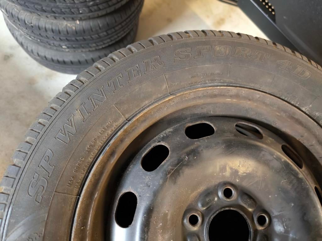 Velgen + winterbanden Ford Focus 195/65R15 Dunlop 5x108 63.4, Ophalen, Gebruikt