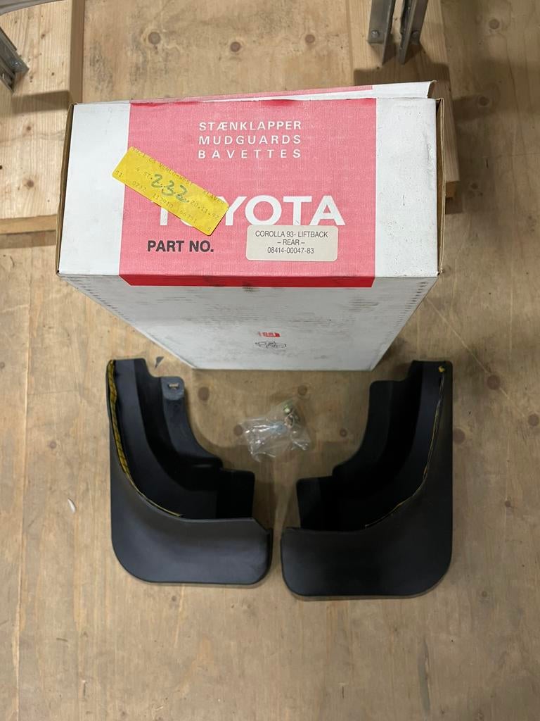 Toyota corolla e10 liftback spatlappen nieuw, Ophalen of Verzenden