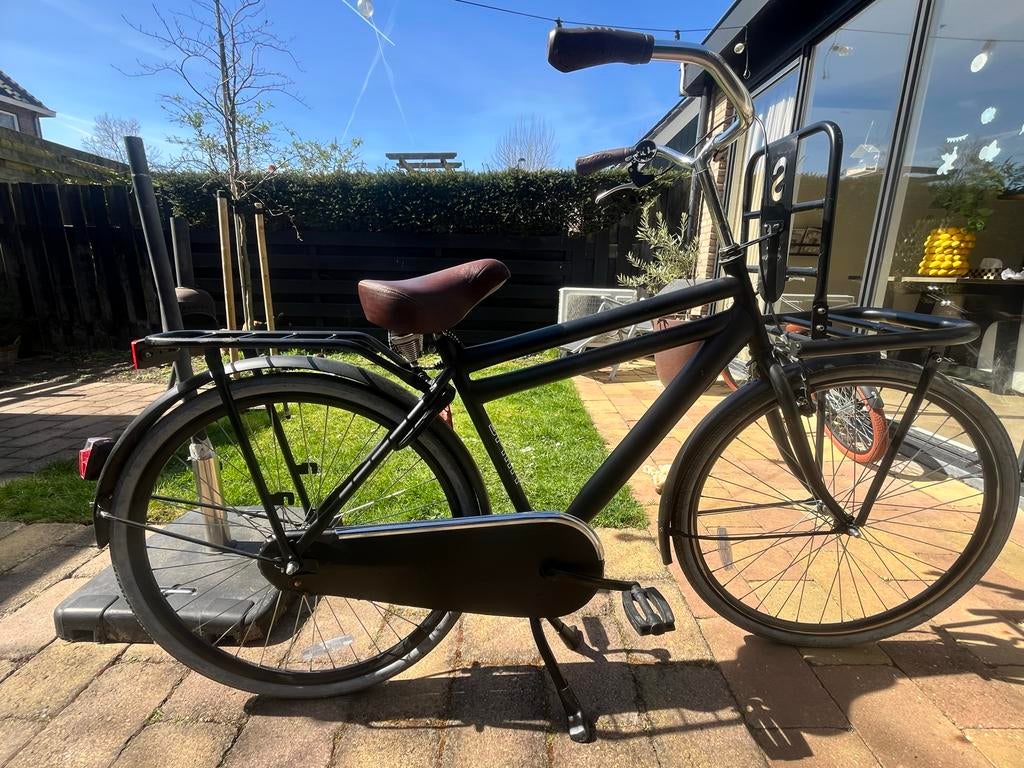 Zwarte jongensfiets 28 inch met voordrager, 57 tot 61 cm, Ophalen of Verzenden, Gebruikt, Overige merken