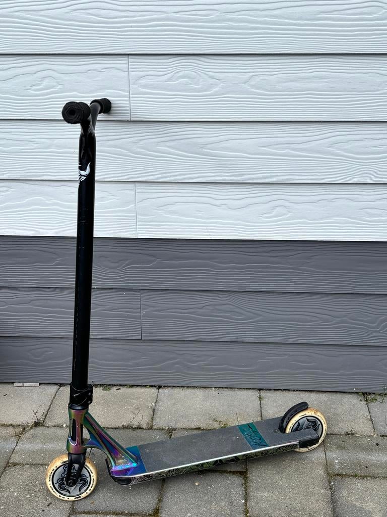 Stuntstep Kos Charge S6, Fietsen en Brommers, Steps, Ophalen of Verzenden, Zo goed als nieuw, Overige typen