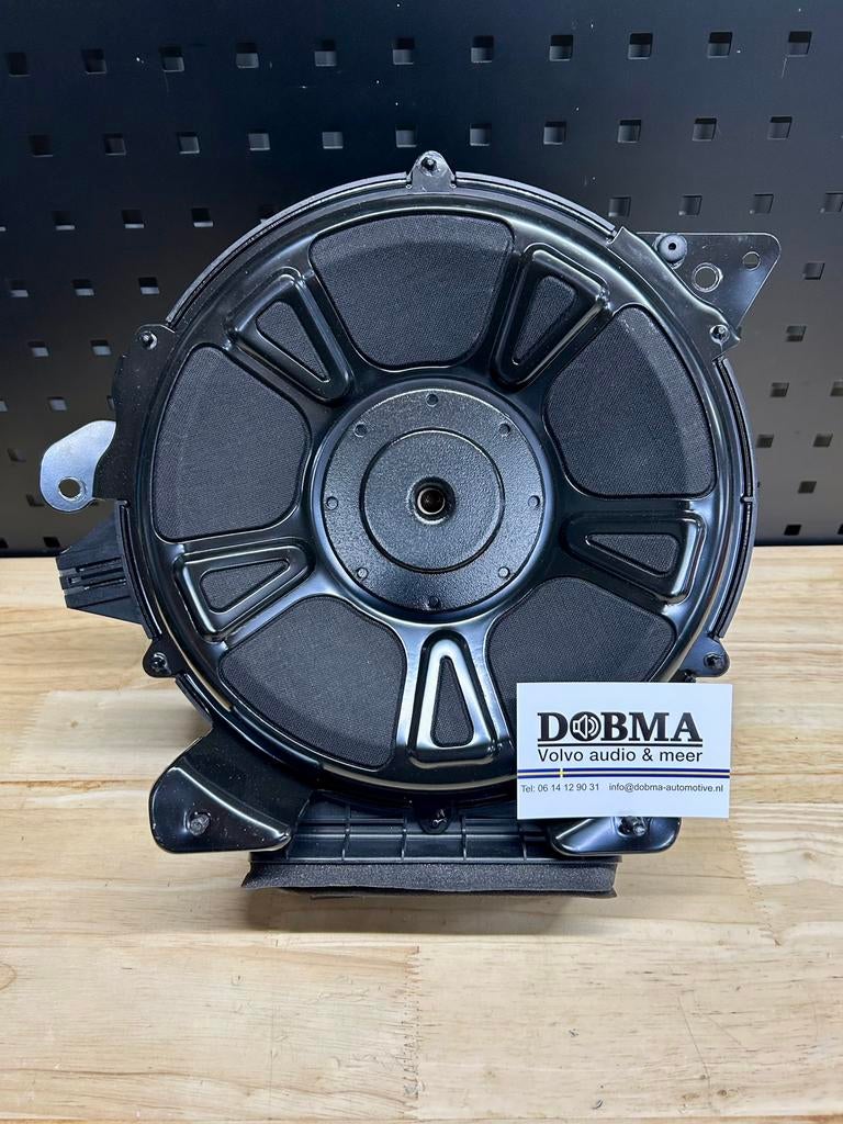 Volvo subwoofer Premium Sound XC60 2017-2025, Gebruikt, Ophalen of Verzenden, Volvo, X
