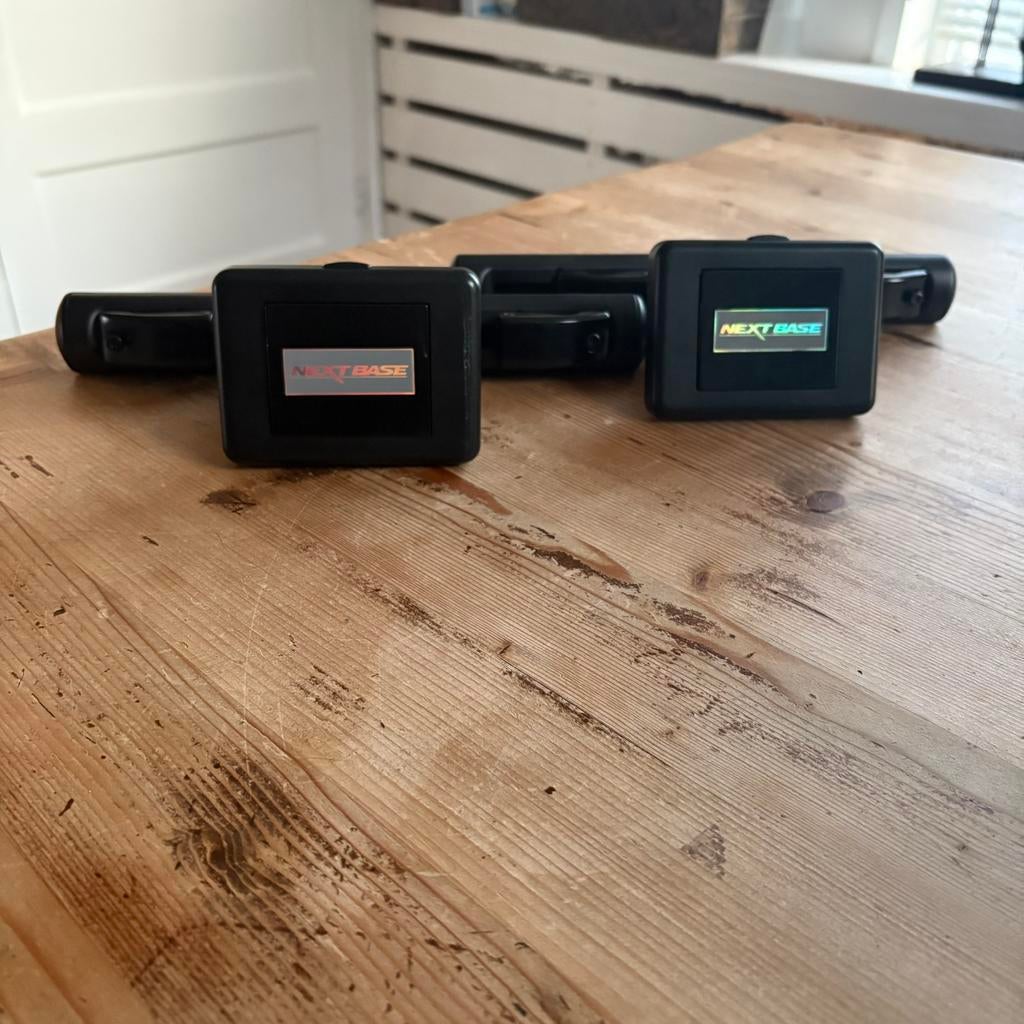 Nextbase Click & Go-bevestigingsbeugels, Ophalen