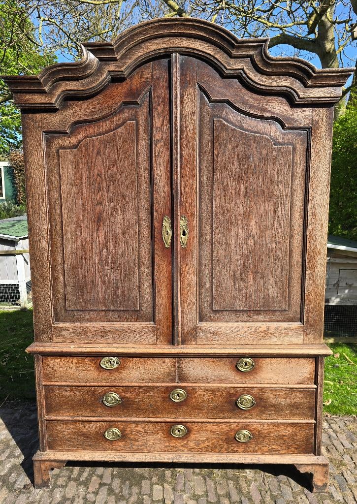 Eiken Linnenkast 2,10 hoog, Antiek en Kunst, Antiek | Meubels | Kasten, Ophalen