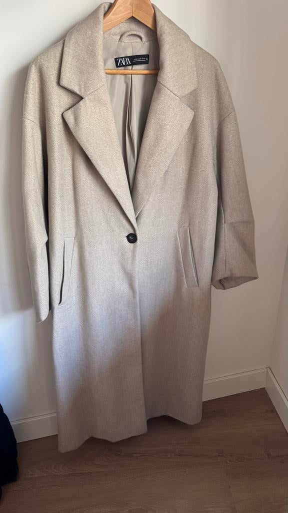 Lichtgrijze Zara winterjas, Kleding | Dames, Jassen | Winter, Ophalen, Gedragen, Maat 34 (XS) of kleiner, Beige