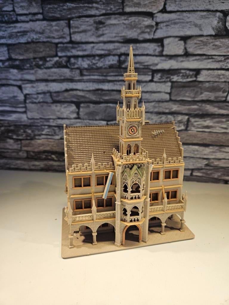 Stadhuis historisch gebouw N spoor trein 1:160, Hobby en Vrije tijd, Modeltreinen | N-Spoor, Overige merken, Gebruikt, Gelijkstroom of Wisselstroom