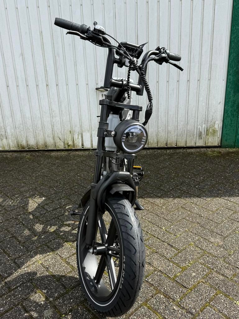 NIEUWE S20 PRO 2026 GREY MET STRAATBANDEN, 59 cm of meer, Ophalen, Nieuw, Overige merken